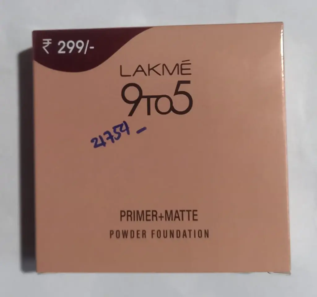 LAKMĒ 9TO5 PRIMER+MATTE POWDER FOUNDATION 
